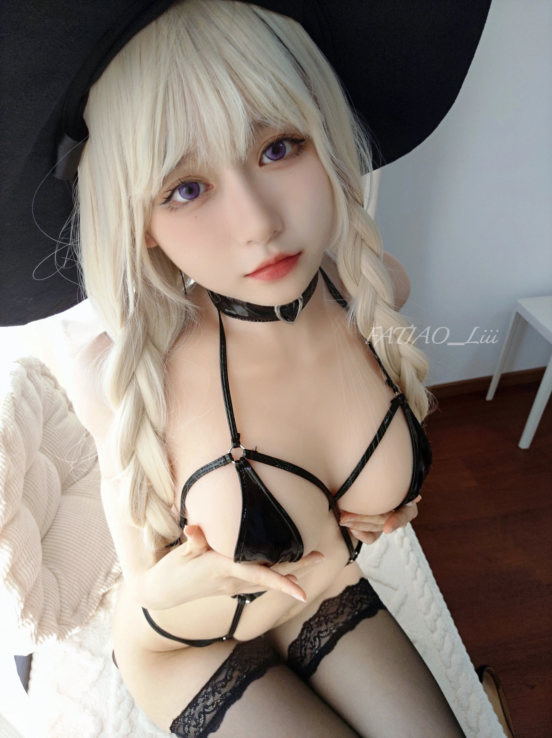 迷之呆梨 - NO.030 Fantia 2022年11月会员合集 2